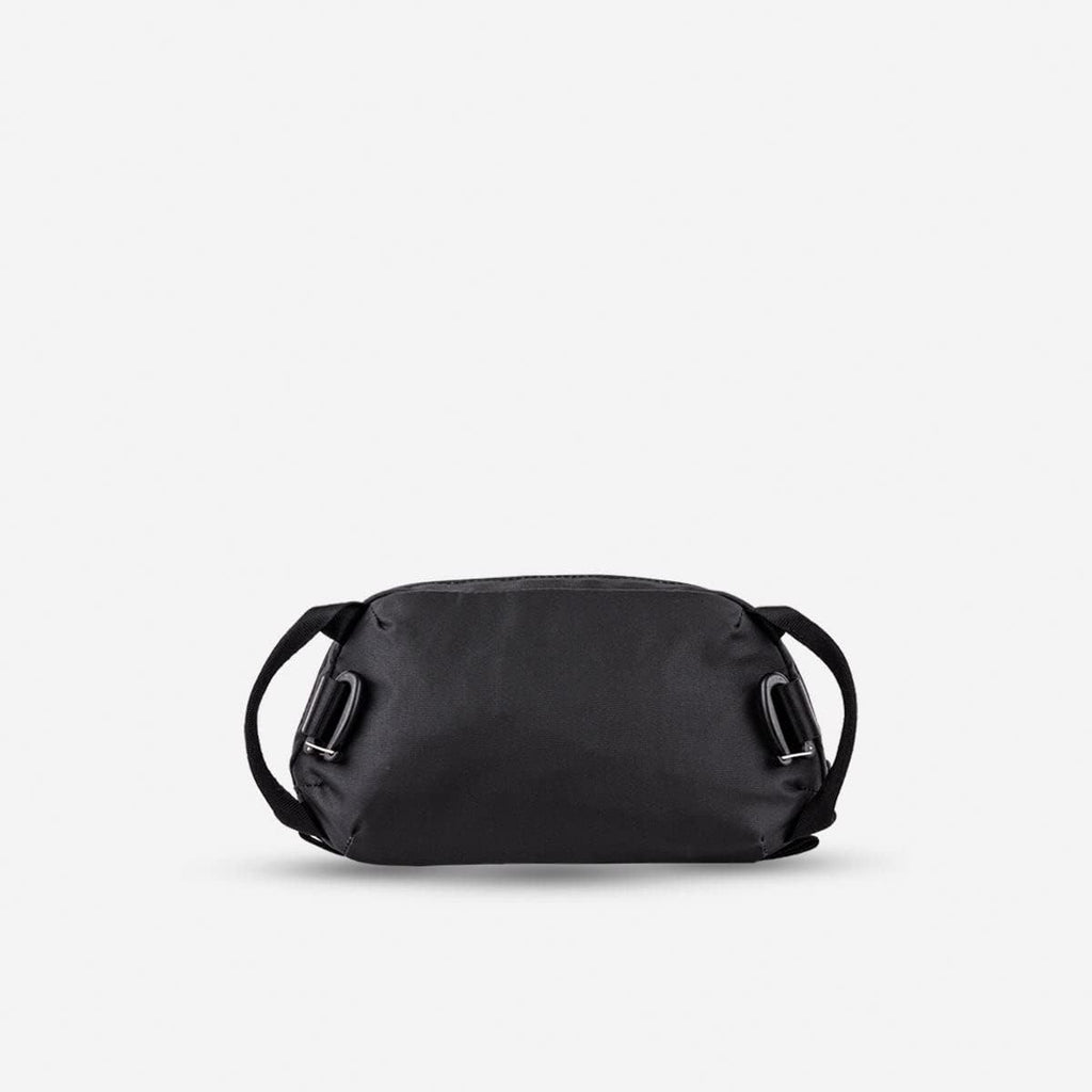 WANDRD Toiletry Bag, Medium - Makeup Organizer and Travel Bag for Travel Essentials