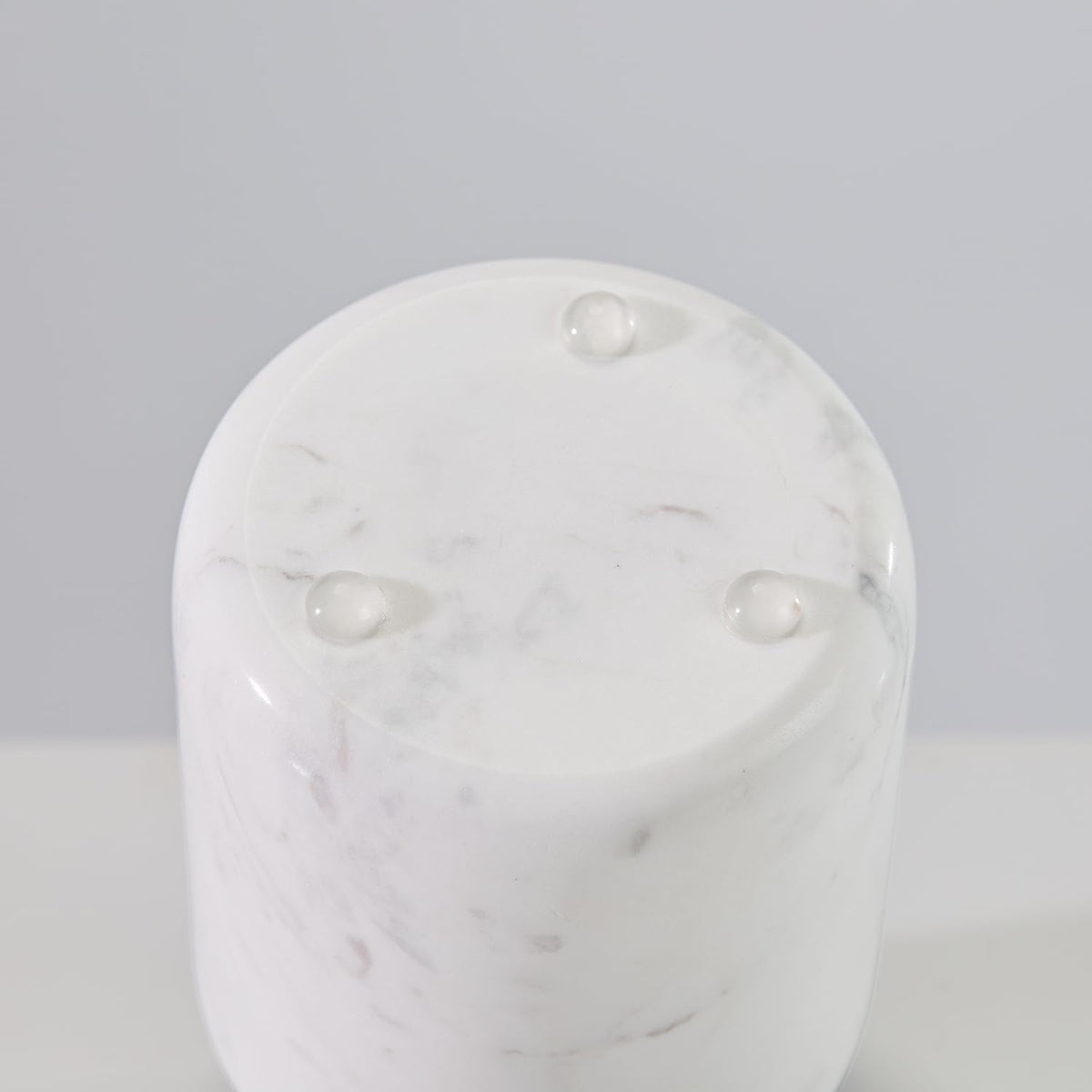 Natural White Marble Toothbrush Holder for Bathroom, Mordern Organic White Marble Toothbrush Cup, Luxury Texture Razor Holder, Razor Organizer for Dressing Table, Countertop, Hotel