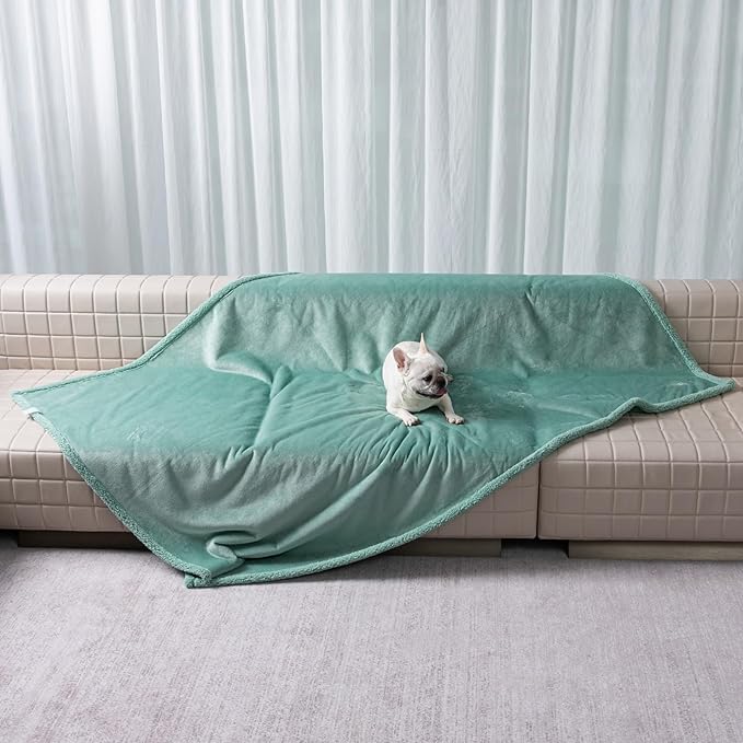 Maidewow Waterproof Pet Blanket for Dogs Reversible Pets Bed Cover Puppy Fluffy Jacquard Throw Blankets Leakproof Sofa Couch Covers Cat Dog Blanket for Warm Washable Reversible Mat-Green,M