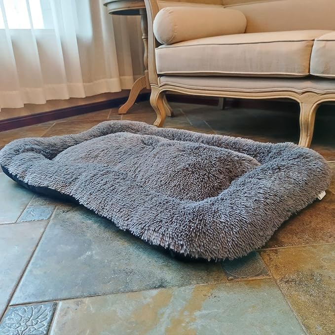 Coohom Deluxe Plush Dog Bed Pet Cushion Crate Mat,Fulffy Comfy Kennel Anti-Slip Washable Pad for Medium Large X-Large Dogs(X-Large, Grey)