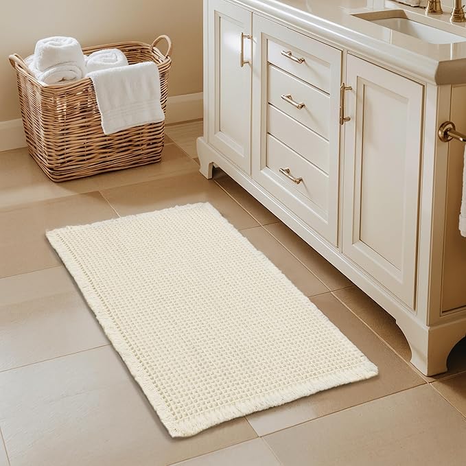 SUBRTEX Waffle Braided Bath Mat, 20" x 32" Soft Waffle Bath Rugs, Absorbent Non Slip Bathrooom Mats, Machine Washable Area Rug for Bathroom, Quick Dry, White