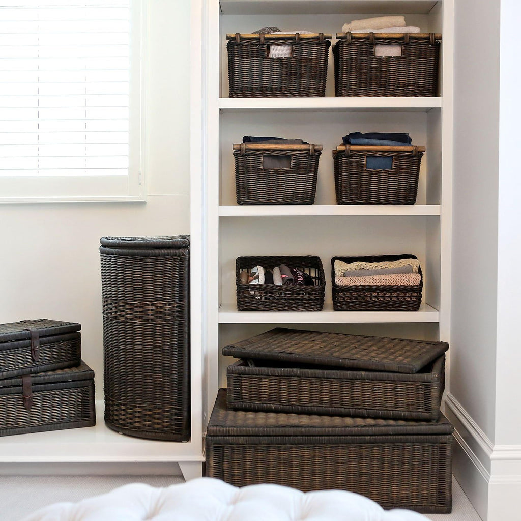 The Basket Lady Pole Handle Wicker Storage Basket, Medium, 16 in L x 12 in W x 8.25 in H, Antique Walnut Brown