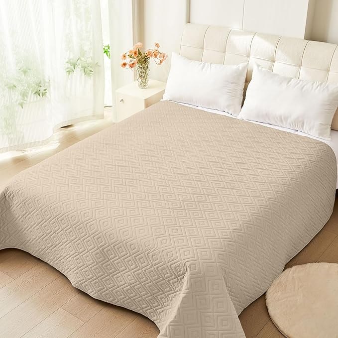 hyha Waterproof Dog Blanket, Soft Pet Bed Blankets, Waterproof Sofa Couch Cover for Dogs Washable, Reversible Pet Couch Covers for Sofa Furniture (82x82 Inch, Taupe/Beige)